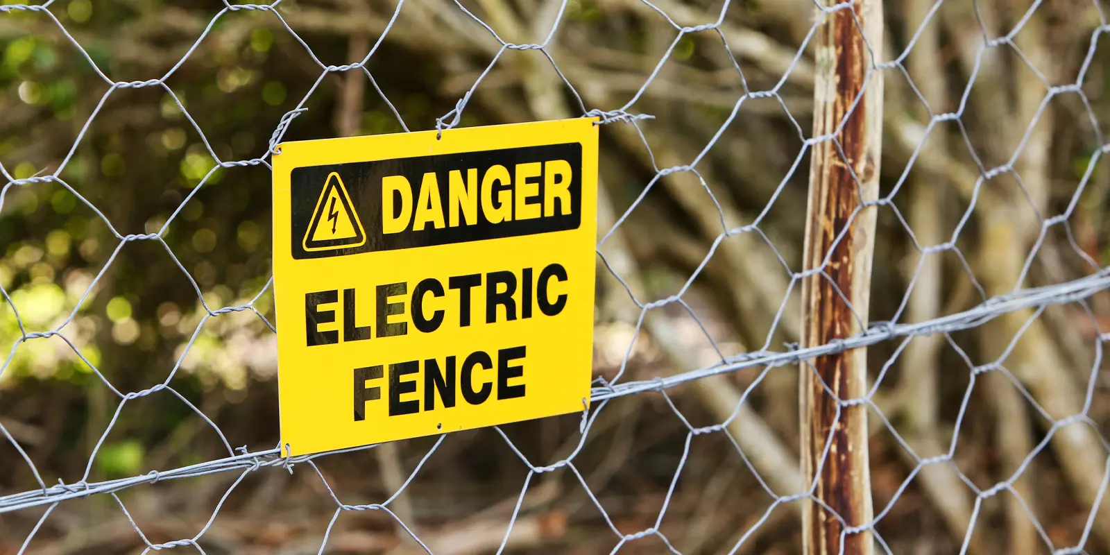 Fence banners in - Print with Pagerr